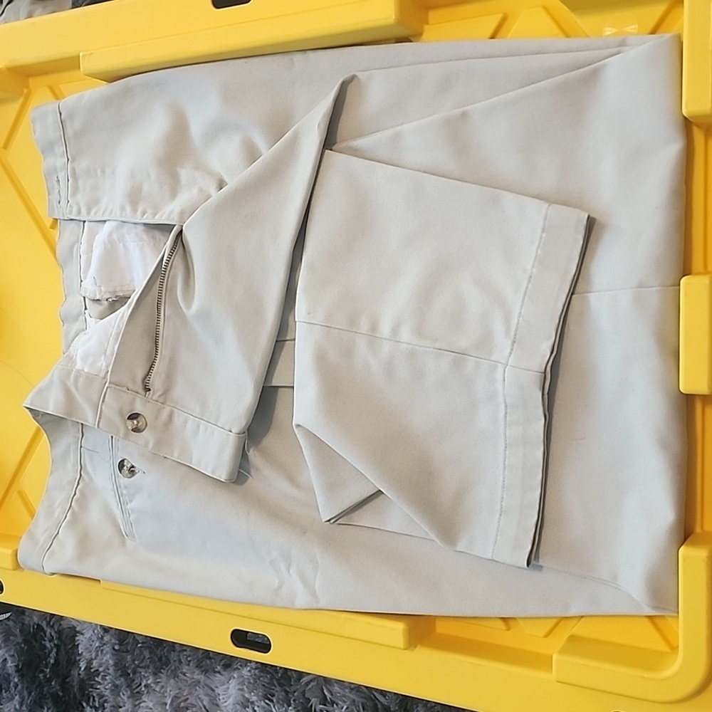 Men's khaki pants